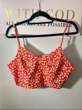 SHEIN Red Floral Cropped Cami with Yellow & White Daisy Print